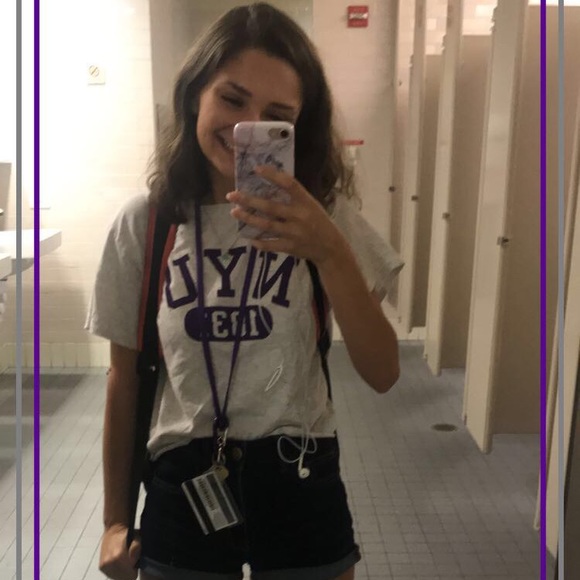 Meet your Posher, Gianna - Picture 3 of 3